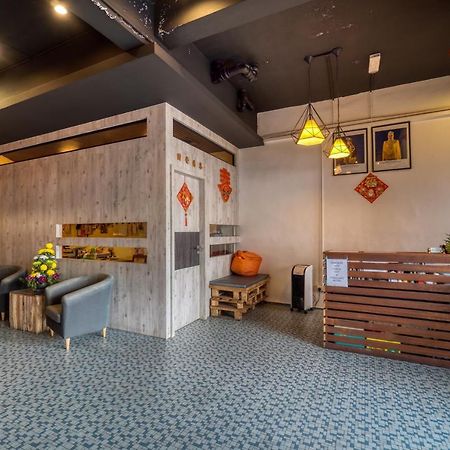 Parkland Express Hotel Бринчанг Екстериор снимка
