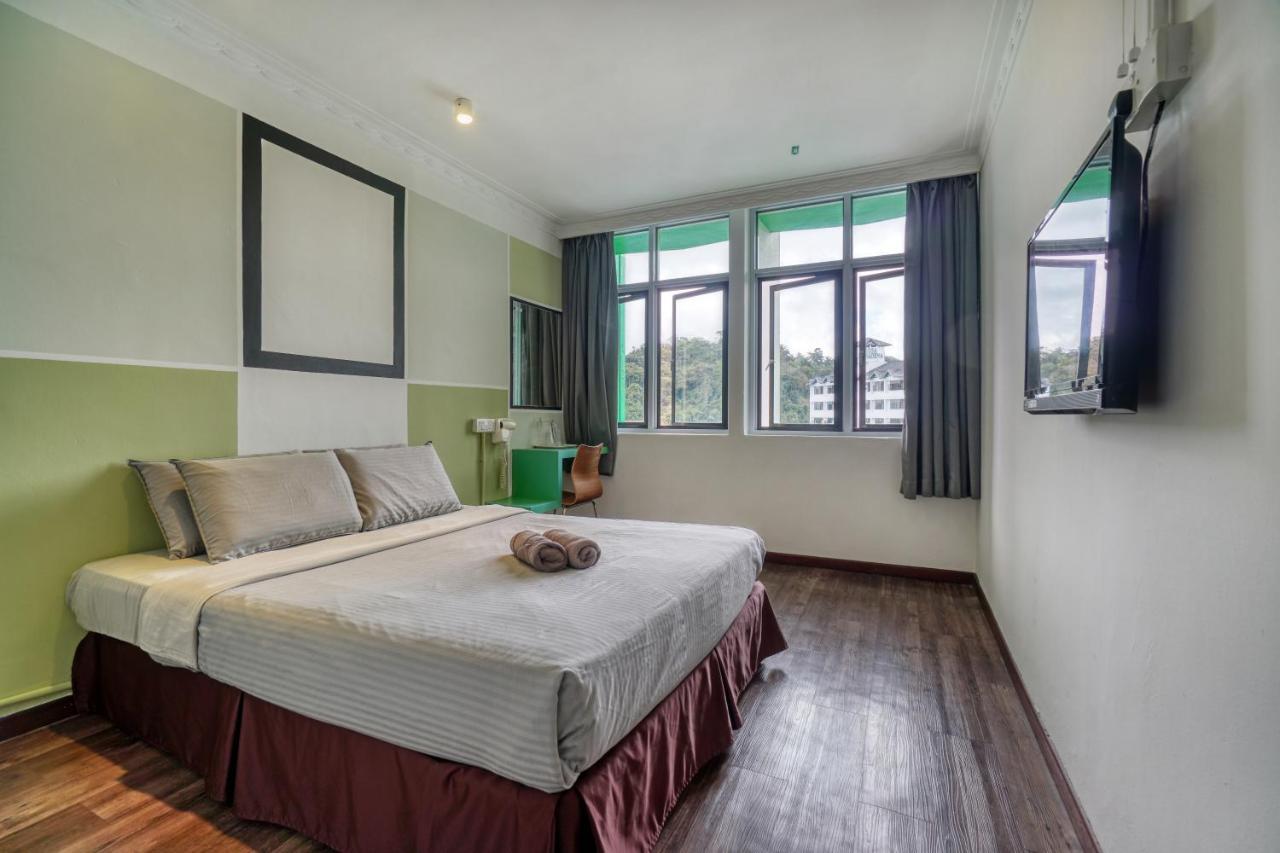 Parkland Express Hotel Бринчанг Екстериор снимка