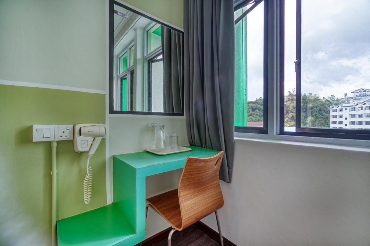 Parkland Express Hotel Бринчанг Екстериор снимка