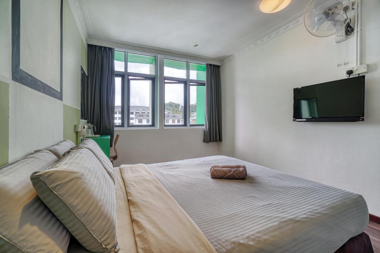 Parkland Express Hotel Бринчанг Екстериор снимка