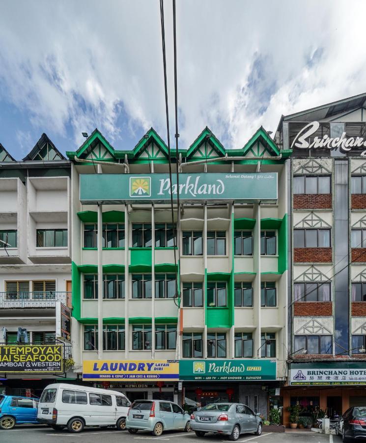Parkland Express Hotel Бринчанг Екстериор снимка