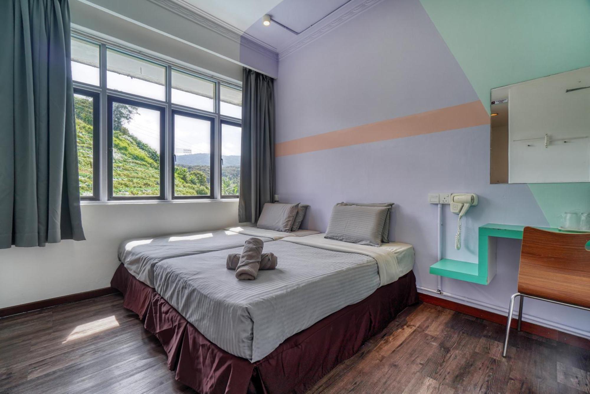 Parkland Express Hotel Бринчанг Екстериор снимка