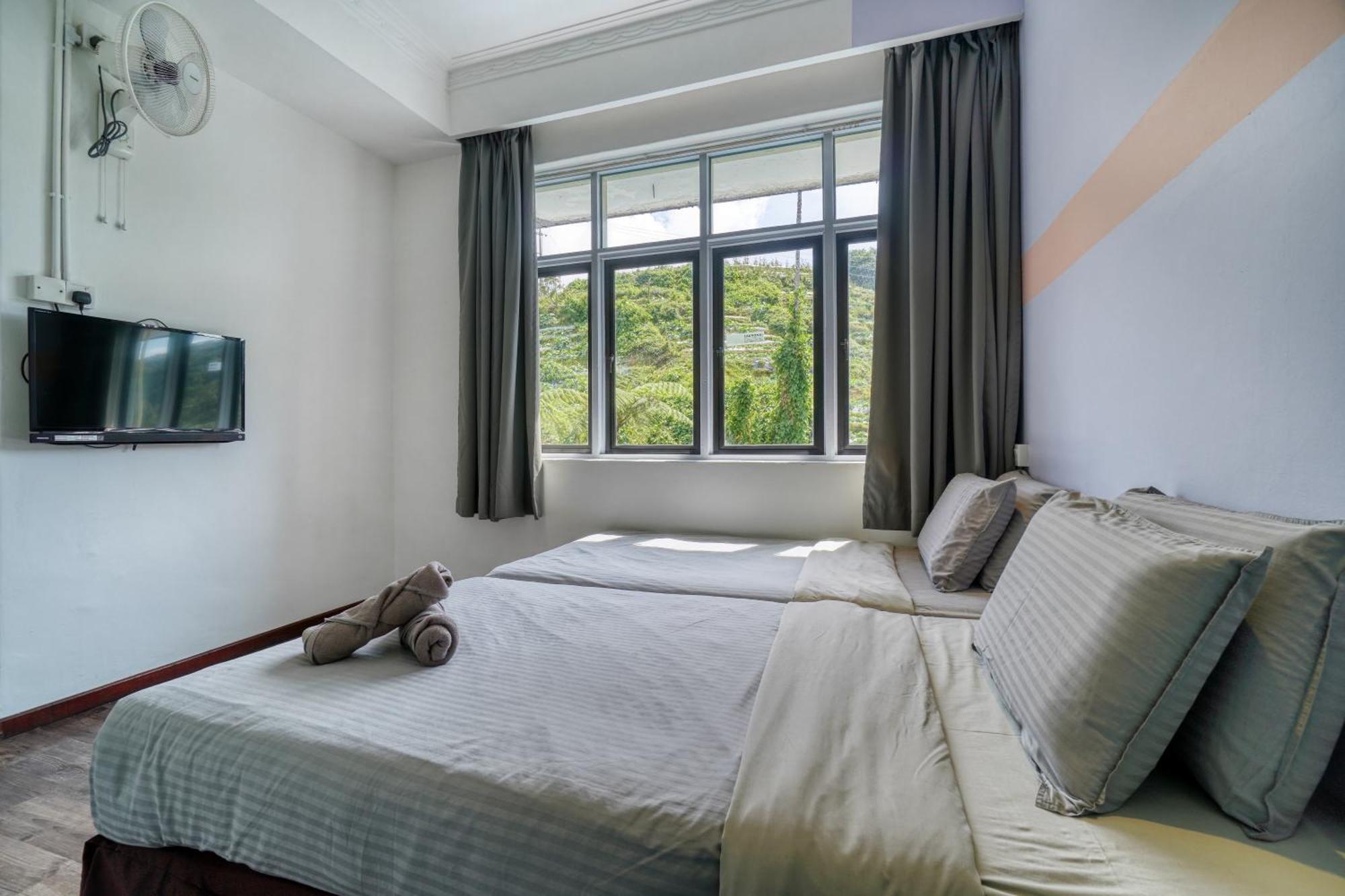 Parkland Express Hotel Бринчанг Екстериор снимка